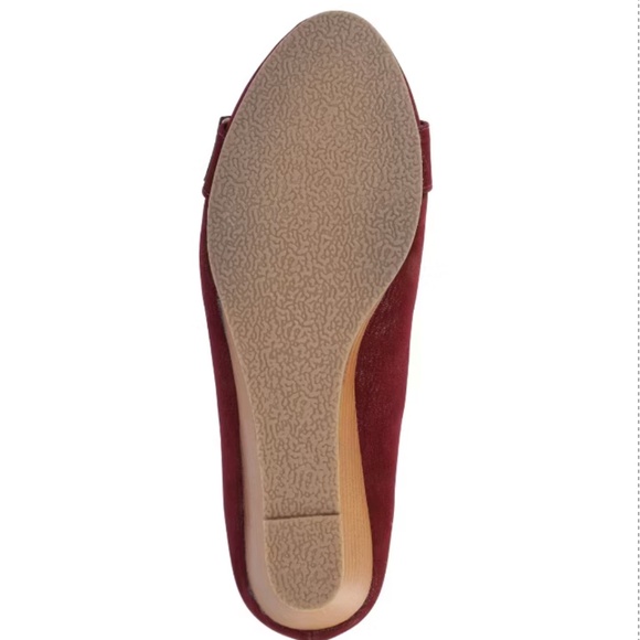 Journey Collection Graysn Wedges - Picture 5 of 6